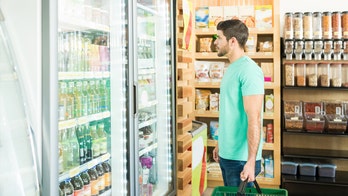 Man's refusal to shop for girlfriend's kombucha after work starts hot relationship debate
