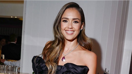 Jessica Alba, ‘Top Gun: Maverick’ actor spend time in Cancun as she embraces single life: report