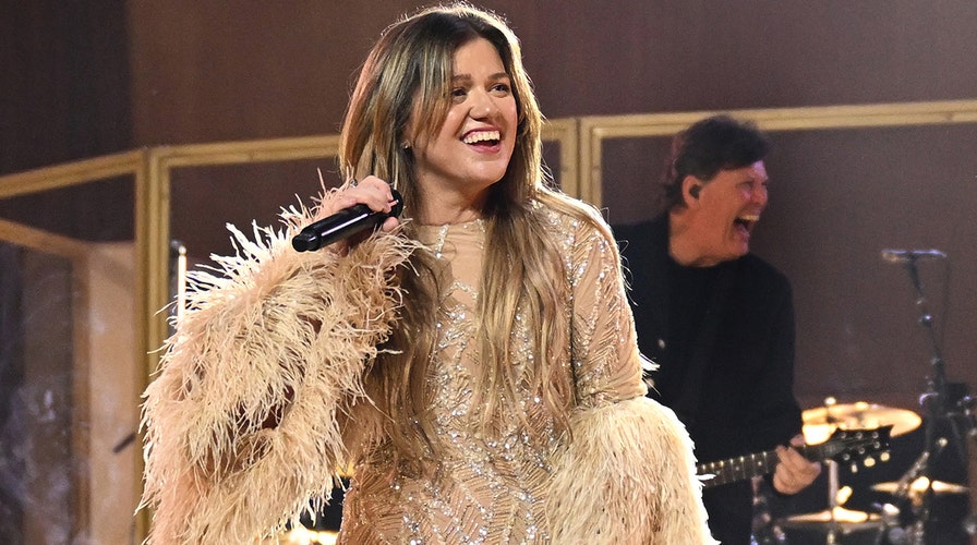 Kelly Clarkson receives a star on the Hollywood Walk of Fame