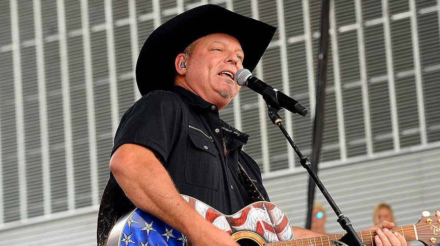 Country music star: 'People are craving country roots'