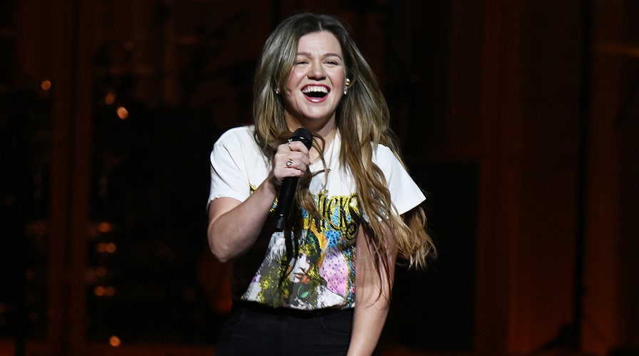 Kelly Clarkson receives a star on the Hollywood Walk of Fame