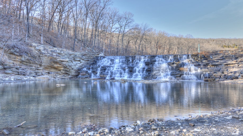 Devil's Den State Park