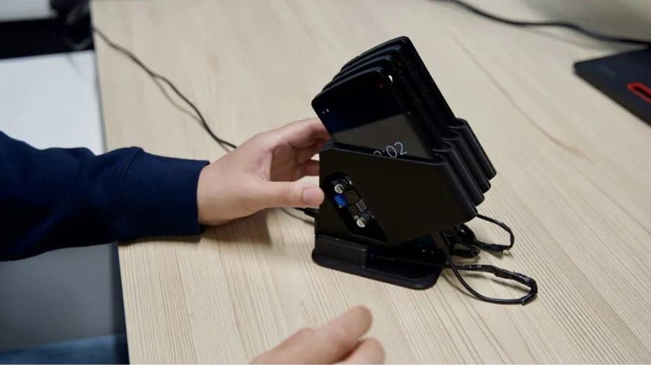 Old smartphones are being turned into tiny data centers