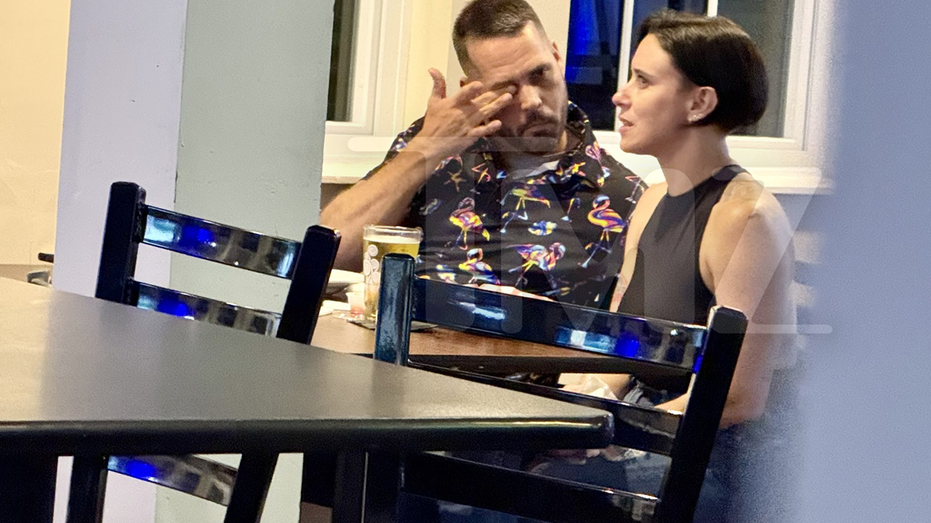 America's 'most hated mom,' Casey Anthony, spotted on apparent date at sports bar