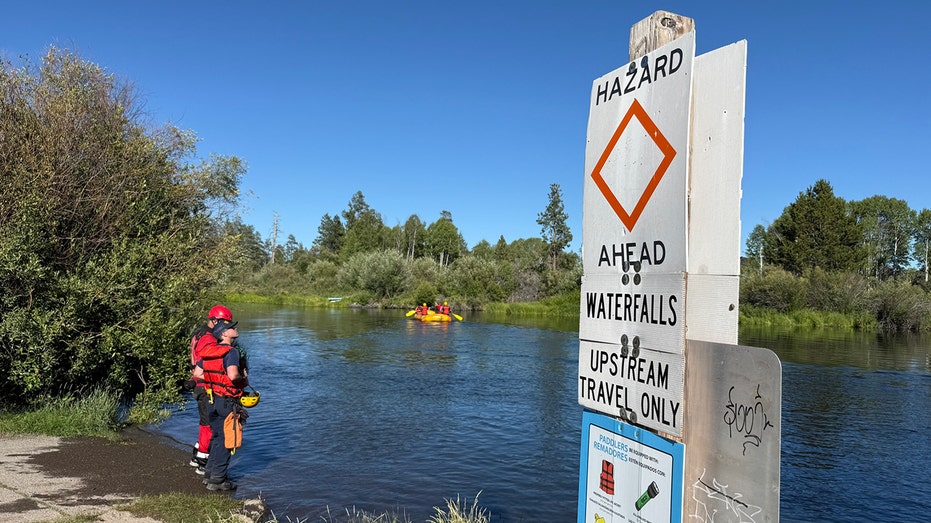 6 swept over Oregon waterfall; 1 dead and 2 missing