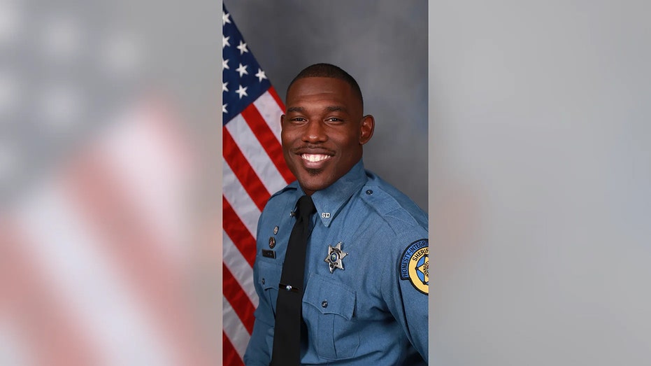 Kansas deputy fatally shot by suspect barricaded in house: sheriff