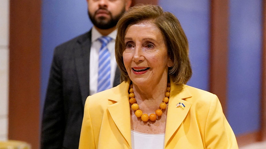 Pelosi confident about Dems’ chances to win House, predicts Jeffries will be speaker