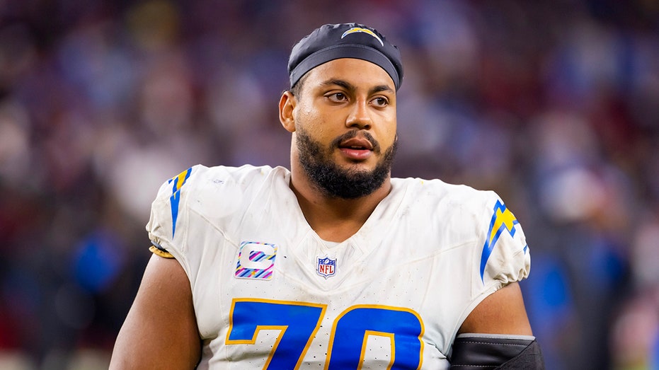 Rashawn Slater becomes highest-paid offensive lineman in NFL history with Chargers extension