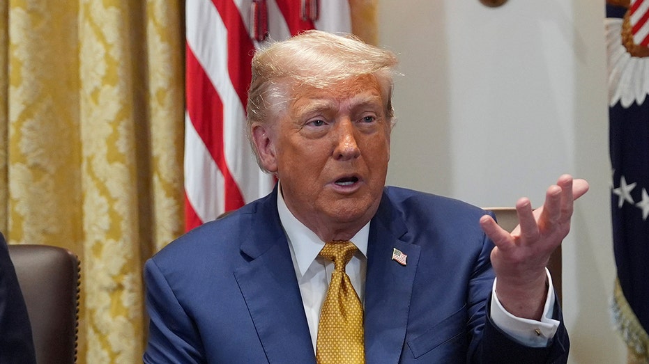 Trump uses famous ‘SNL’ sketch to slam Schumer for Texas flooding blame