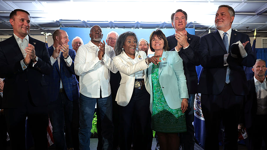 ‘Don’t Maryland my Virginia’: Youngkin, 2025 GOP ticket rallies together for first time ahead of key election