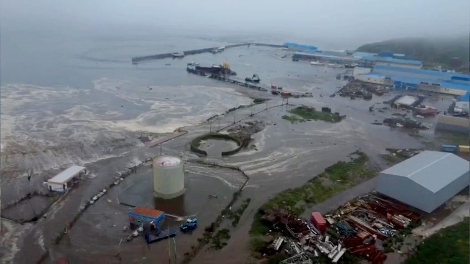 One of the largest earthquakes ever recorded strikes off coast of Russia and more top headlines