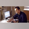 Julian McMahon acting out a scene from "Fantastic Four."