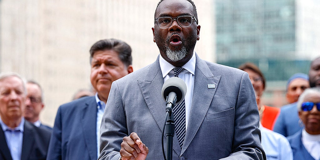 Chicago Officials Seek Federal Help on Crime as Mayor Battles Trump Over Possible Surge