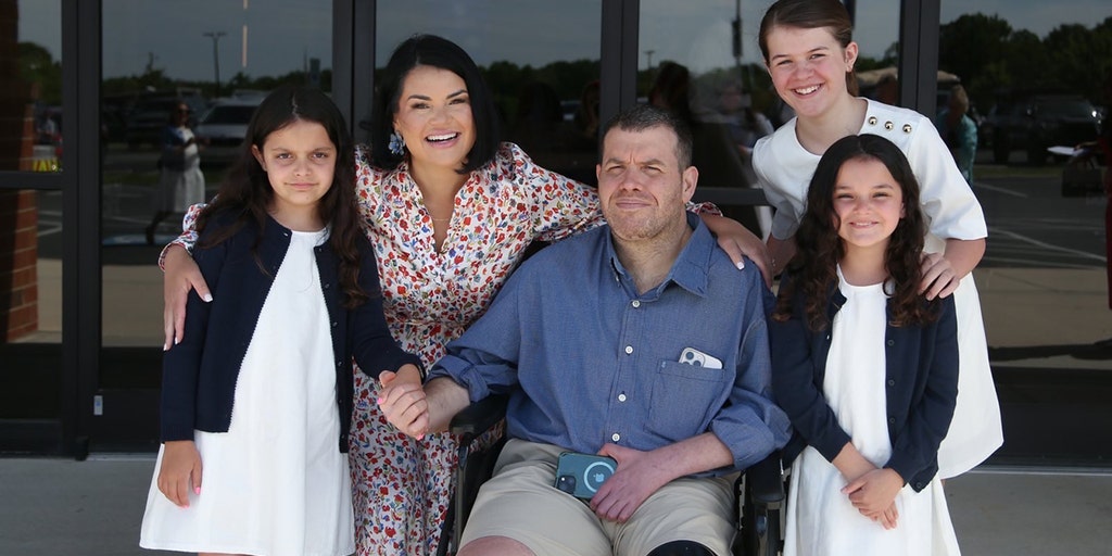 https://a57.foxnews.com/static.foxnews.com/foxnews.com/content/uploads/2025/08/1024/512/sgt-verardo-family-independence-fund.jpg?ve=1&tl=1