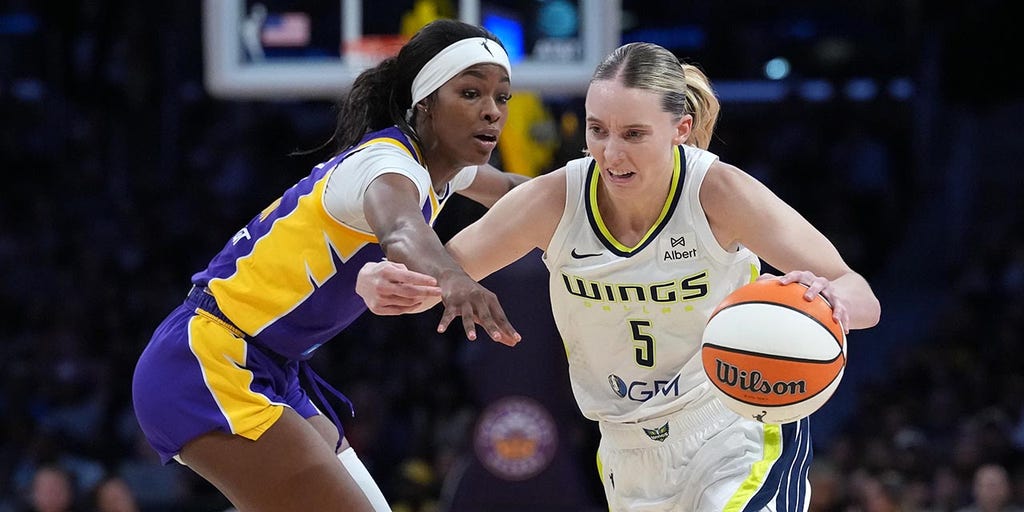 Paige Bueckers goes off for 44 points in Wings' narrow loss to Sparks | Fox News