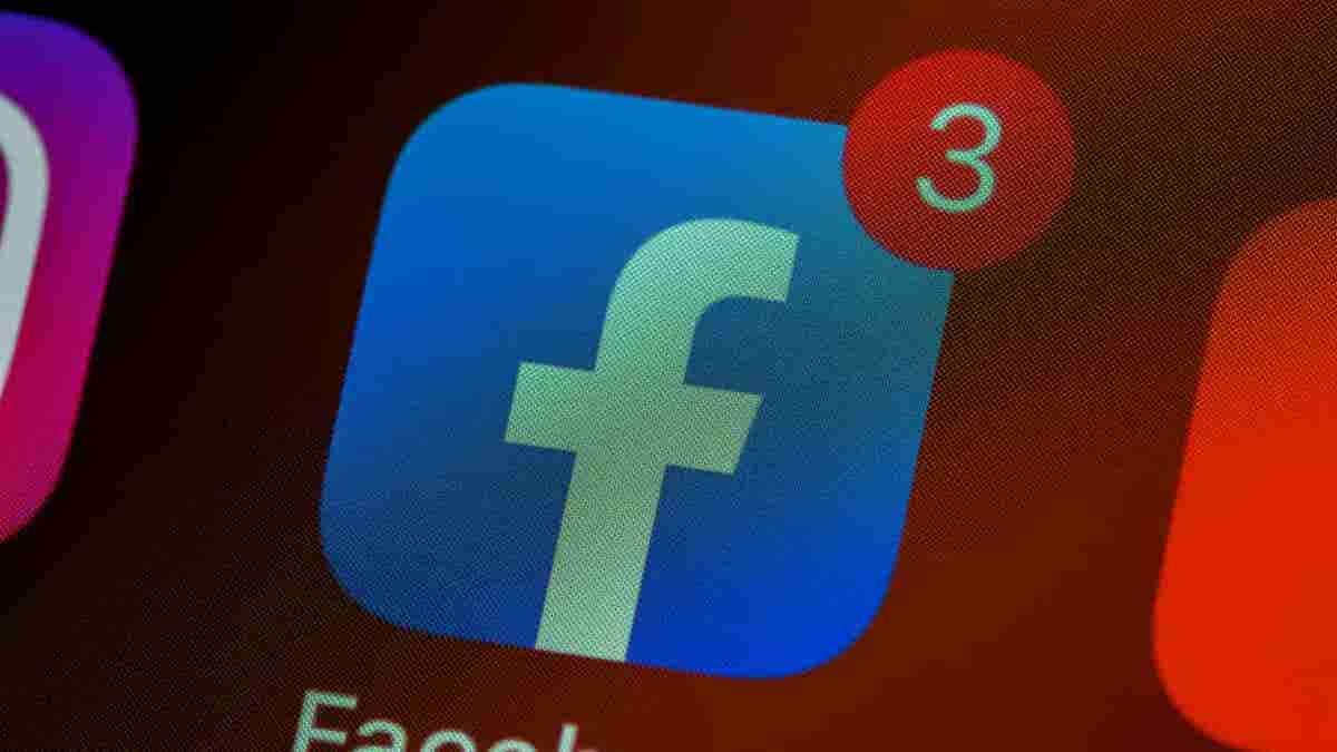 Meta deletes 10 million Facebook accounts this year, but why?