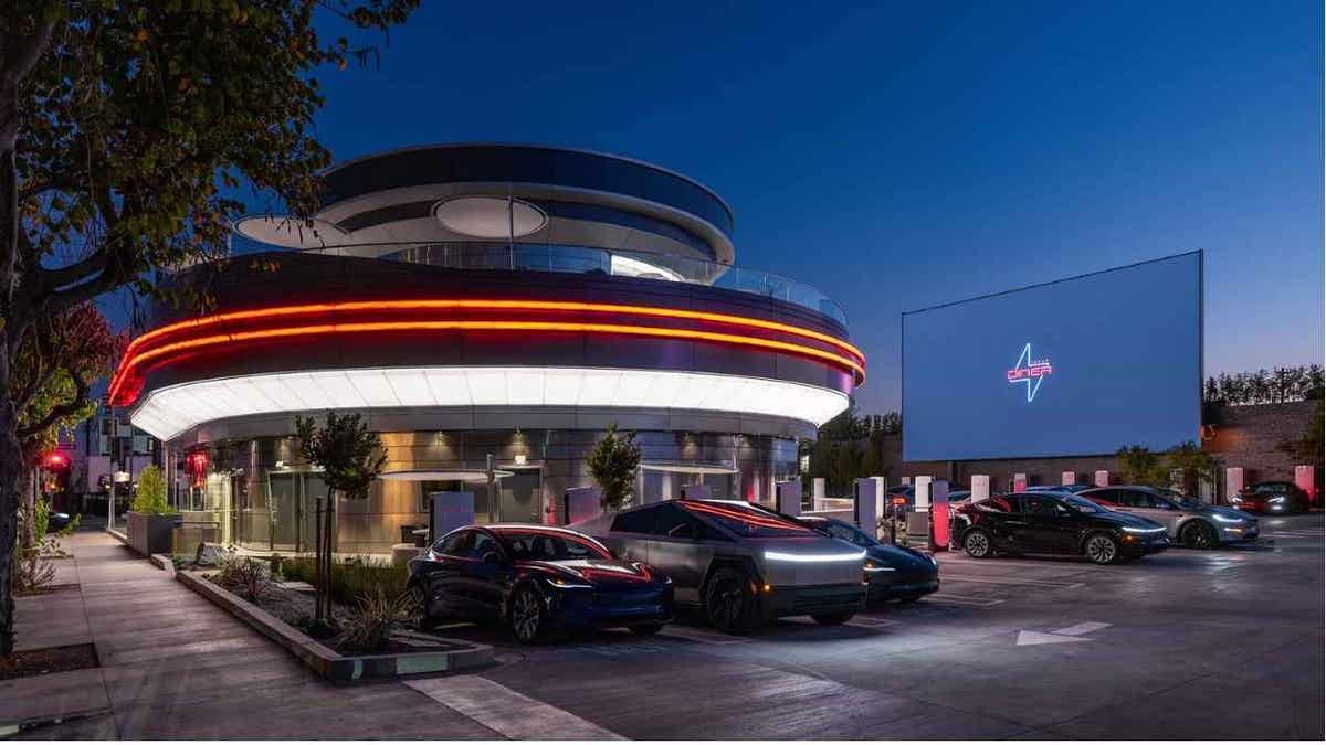 tesla diner 1