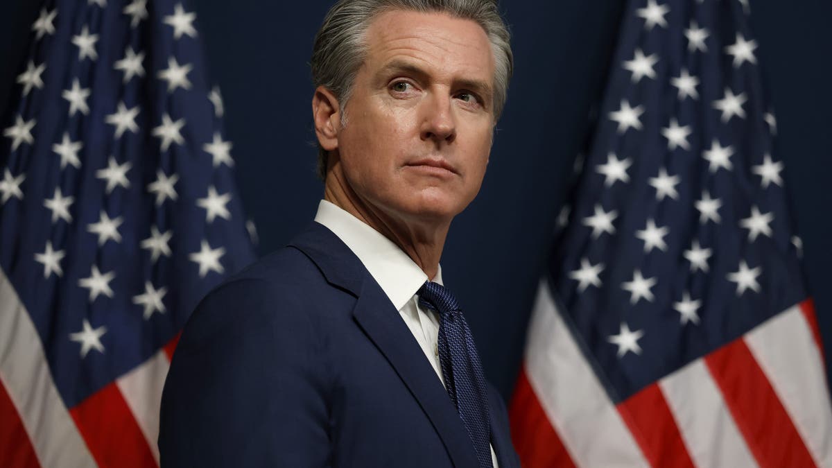 Vance accuses Newsom of being a 'cheap imitation' of Trump