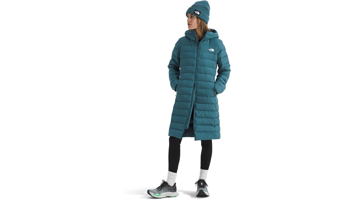 The knee-length design helps keep you warm even on the coldest of days. 