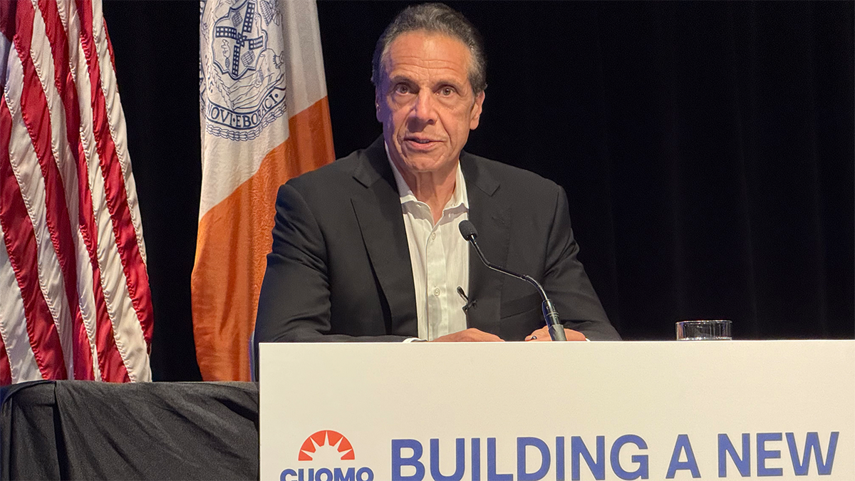 Former governor Andrew Cuomo presents himself for the mayor of New York as an independent candidate
