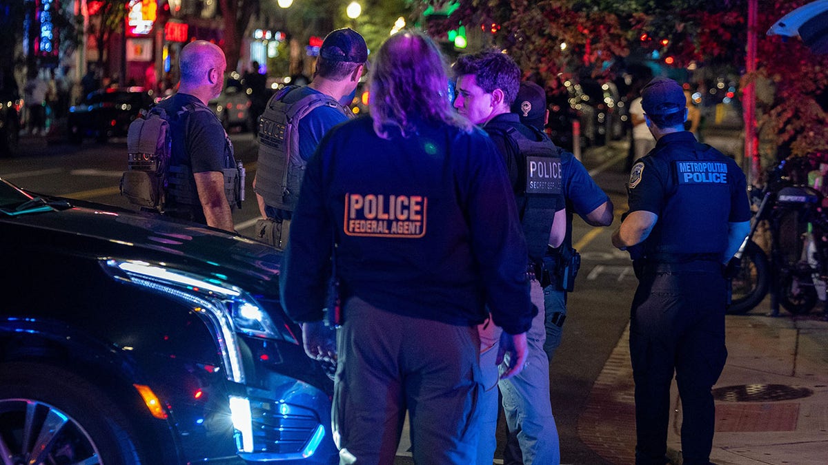 Federal agents in Washington, D.C. 