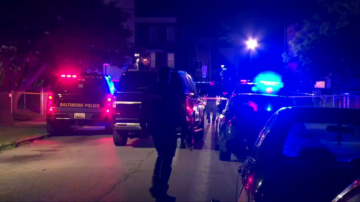 Kebakaran kelompok di Baltimore utara