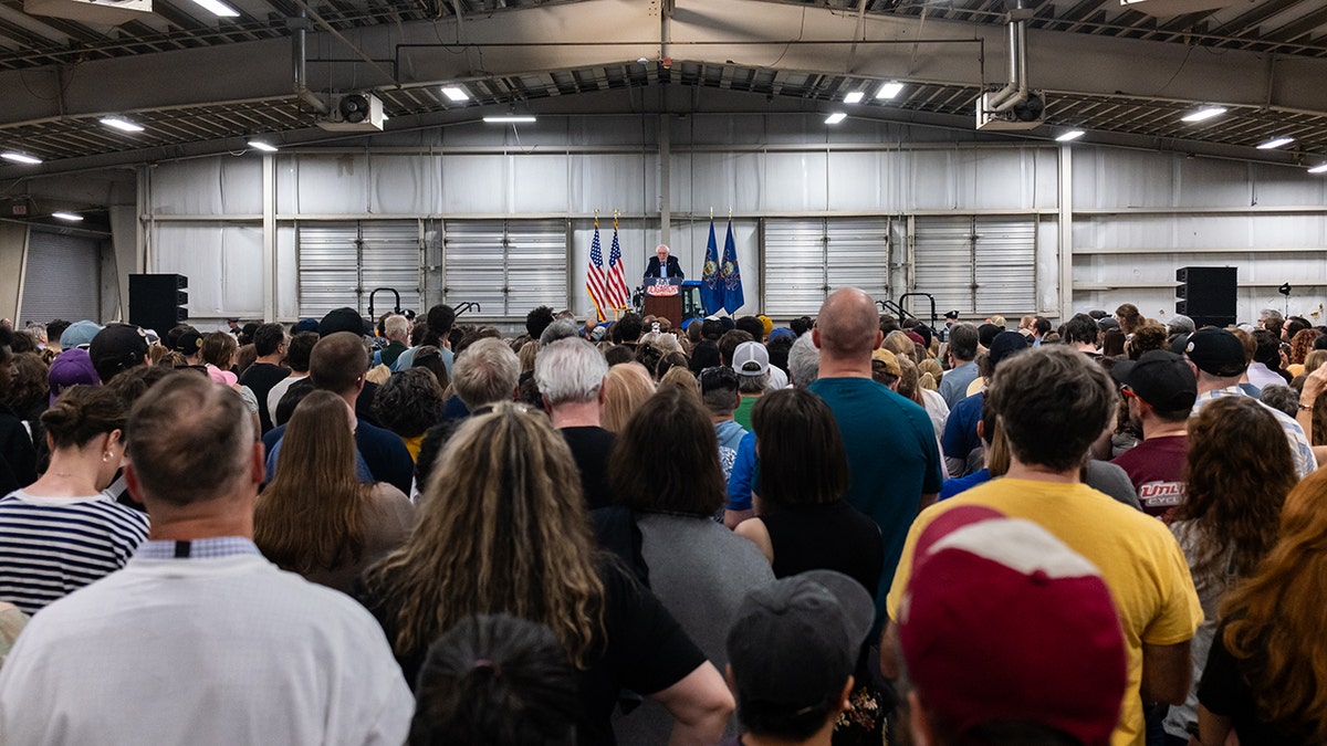 Bernie Sanders shot widely from the few rounds