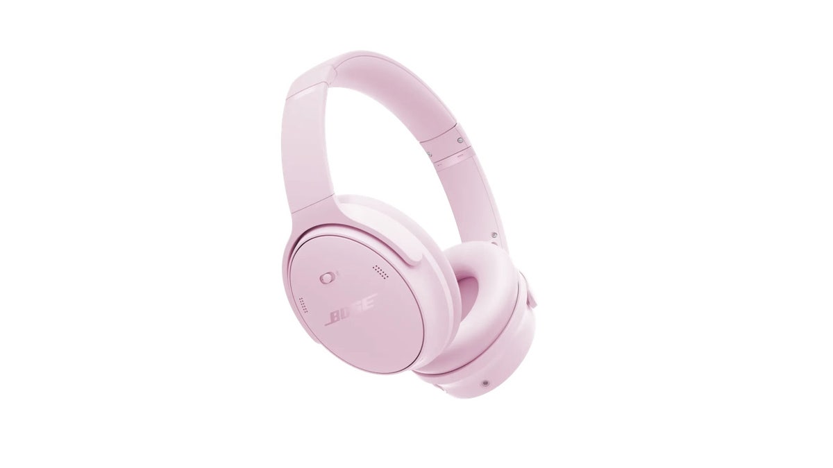 Enter your own world with these completely immersive noise cancellation headphones.