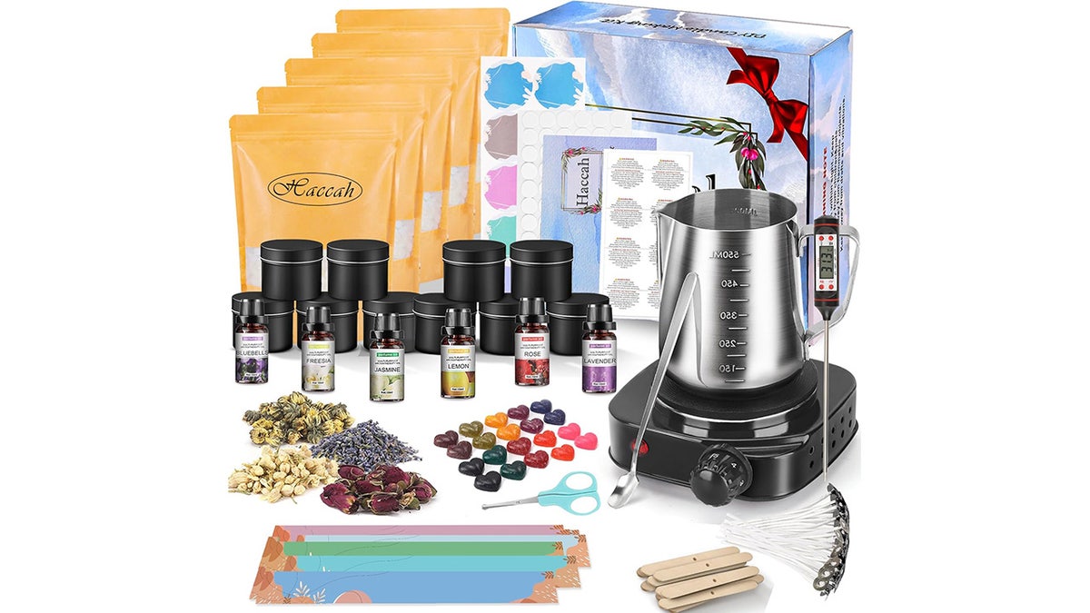 Create your favorite candle scent.