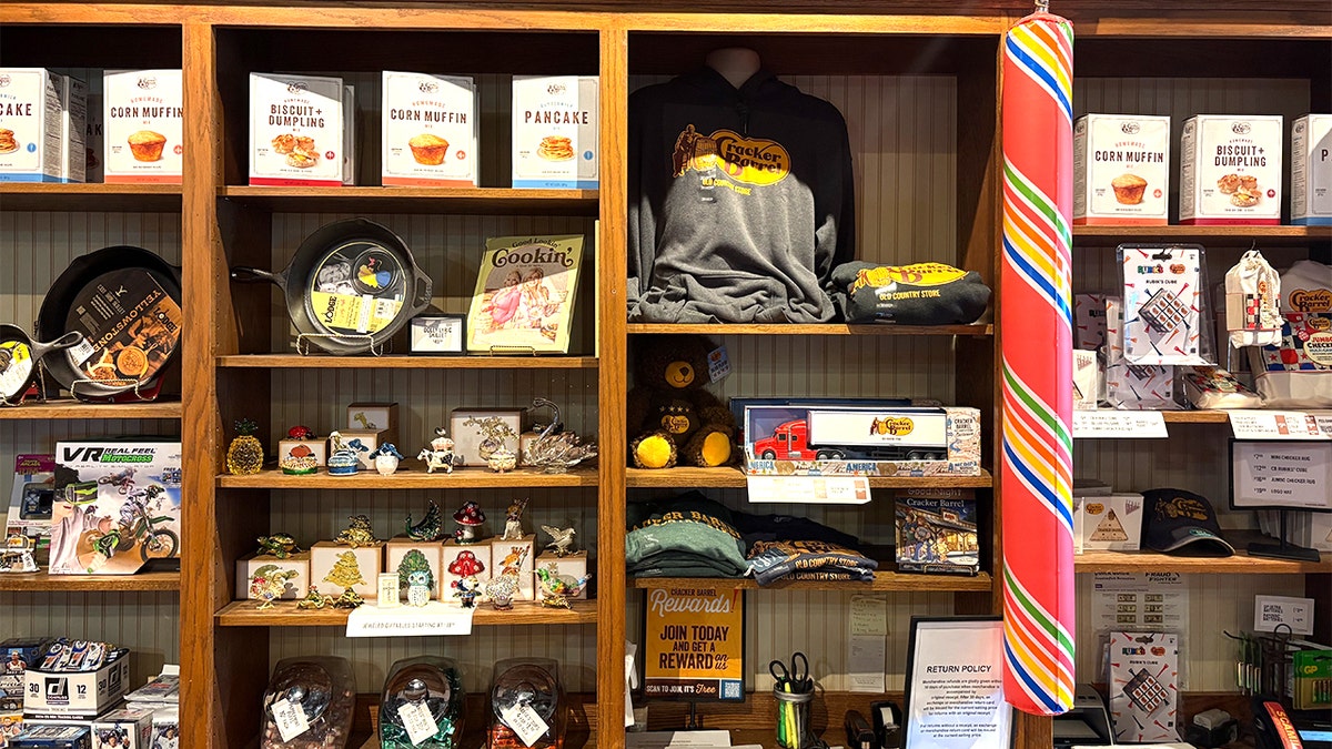 Cracker Barrel store display
