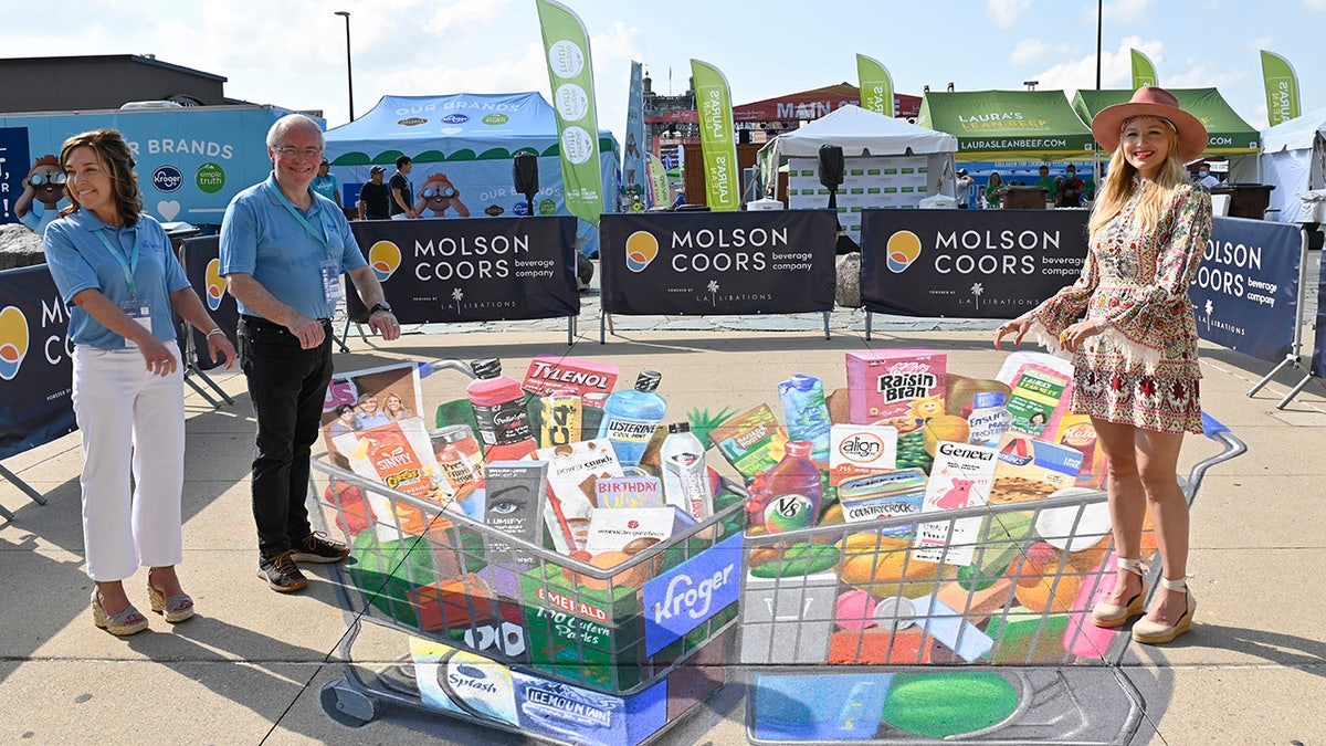 Jewel with a cart full of groceries