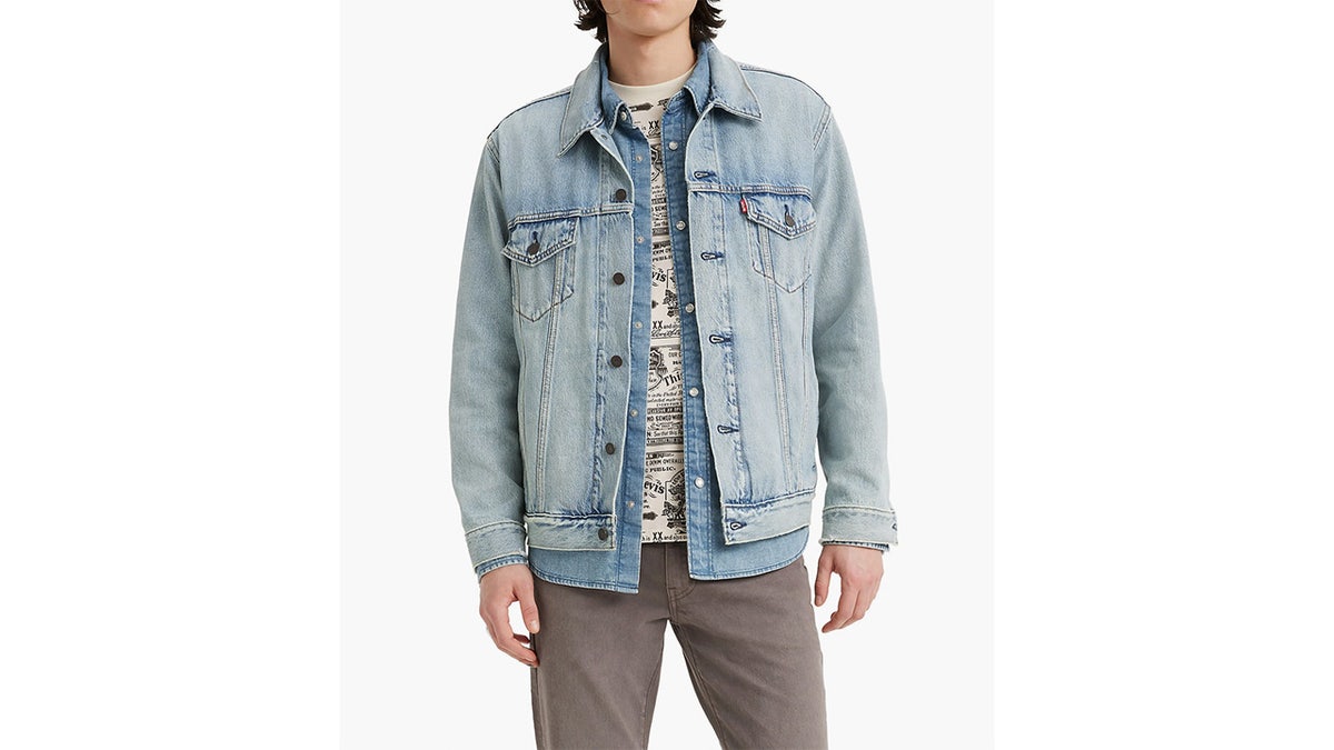 The Levi’s denim trucker jacket is an iconic and versatile piece for your fall wear.