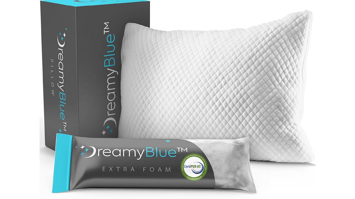 This ergonomic pillow features a unique hybrid fill.
