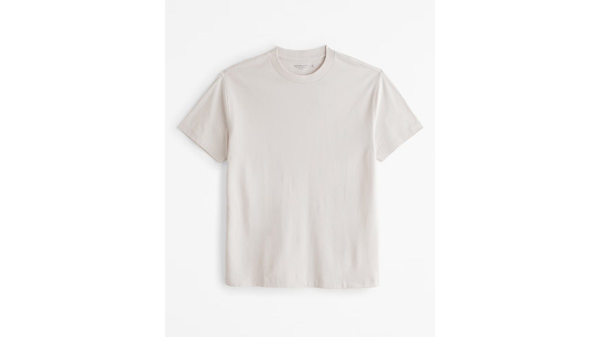 This easy-to-wear t-shirt will look great under a jacket.