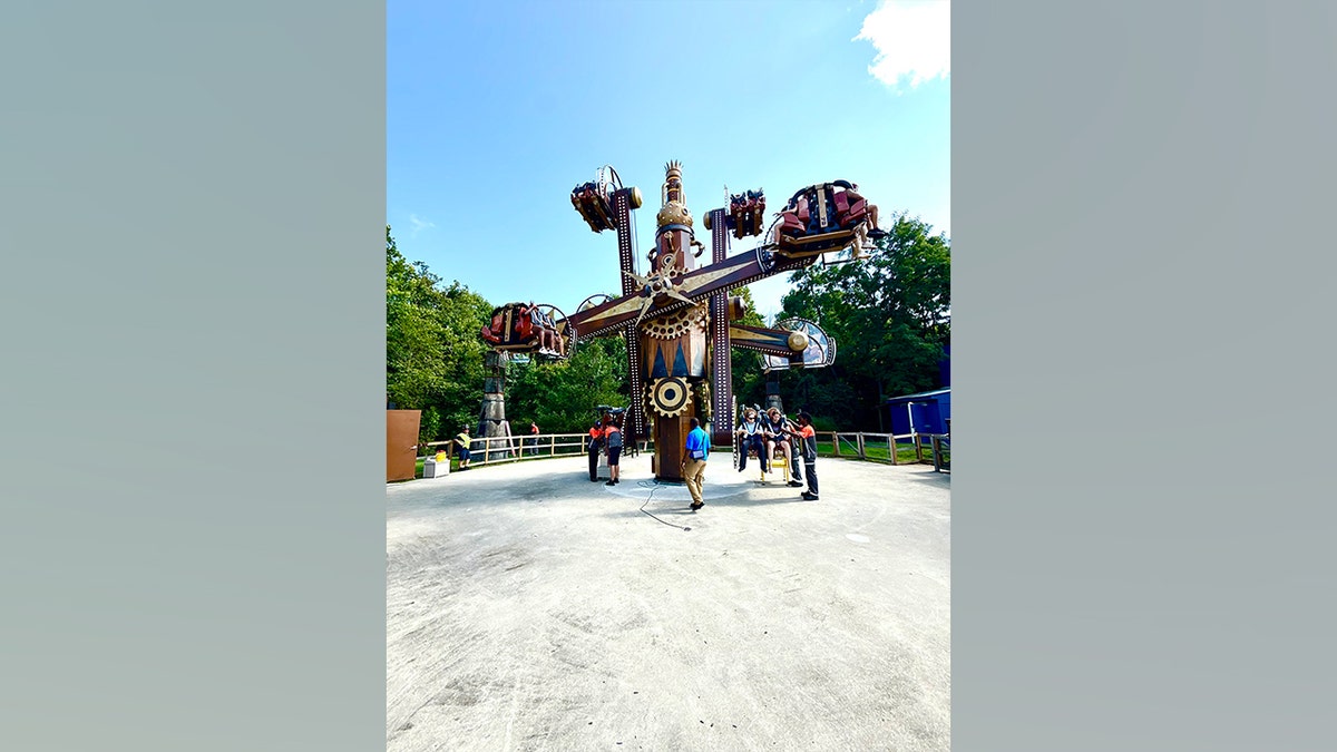 evacuation-six-flags