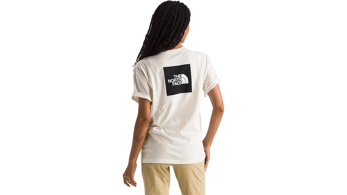This classic tee will quickly become your favorite shirt. 