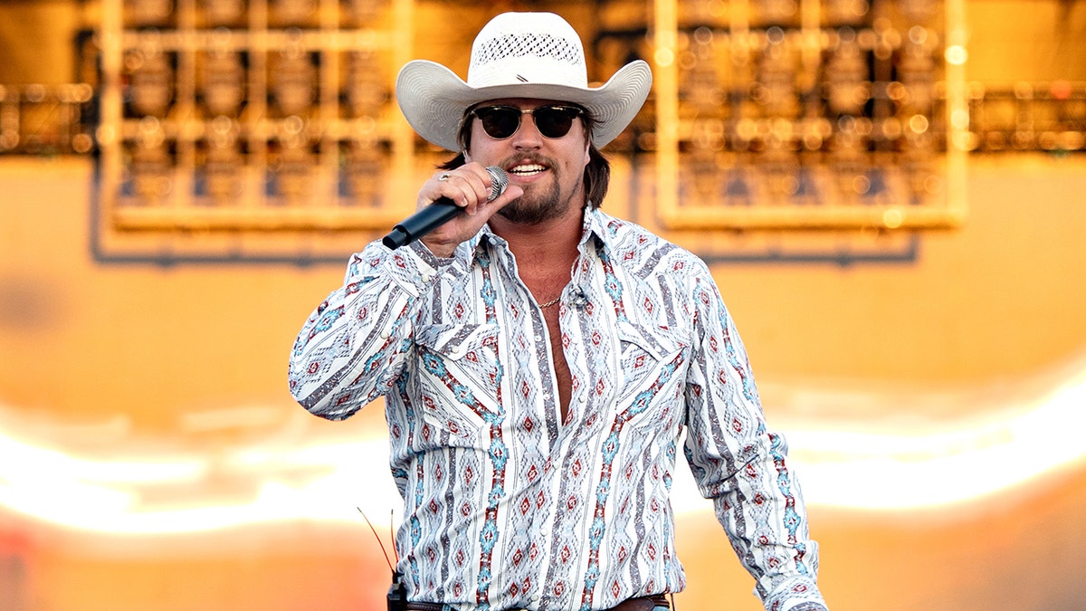 Gavin Adcock performing at 2025 Country Thunder Wisconsin in July.