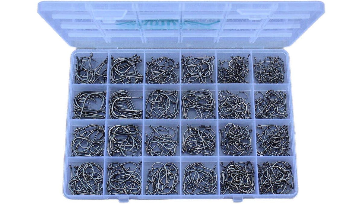 hooks-set-amazon Fishing without breaking the bank with this budget-friendly fishing gadgets