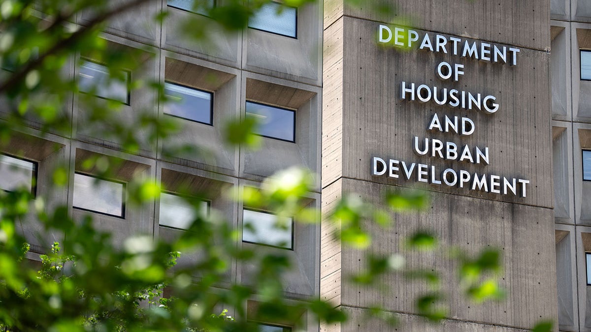 Department of Housing and Urban Development building exterior 