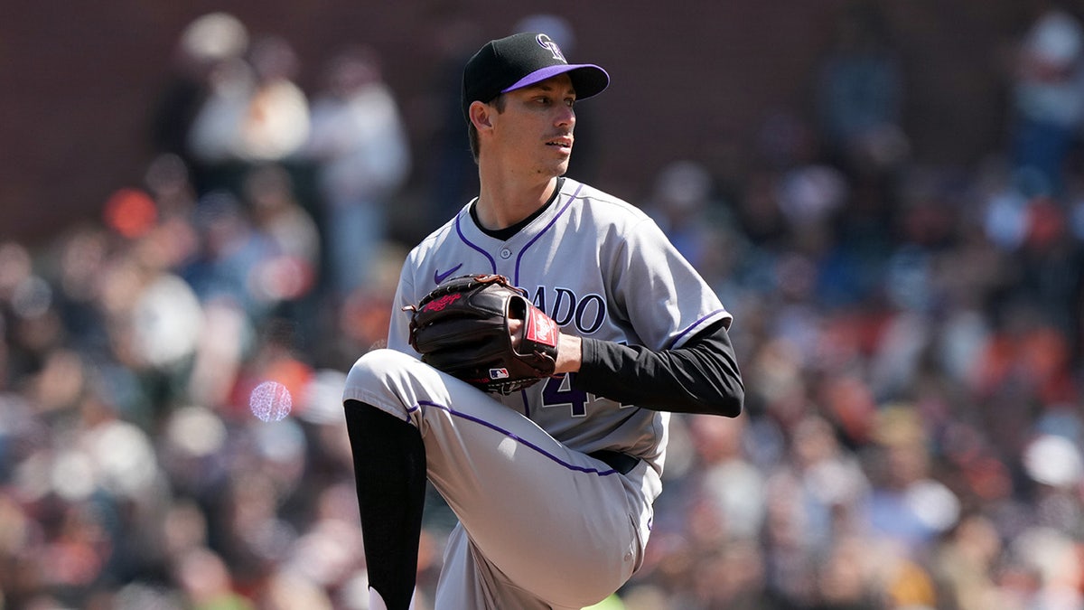 Jimmy Herget throws a pitch