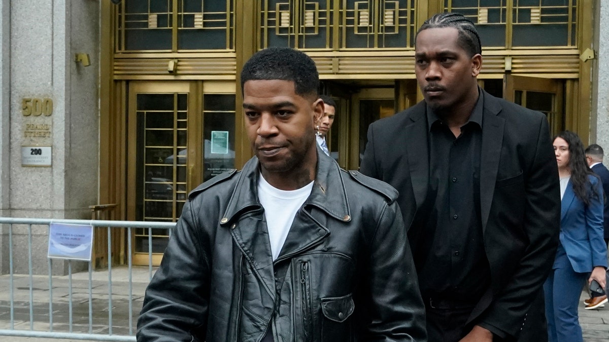 Kid Cudi leaves court after testifying