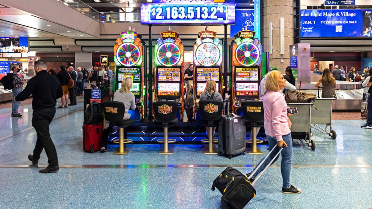 harry reid airport las vegas