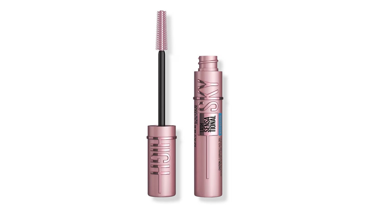 This waterproof mascara stands up to humidity, sweat and tears without smudging or flaking. 