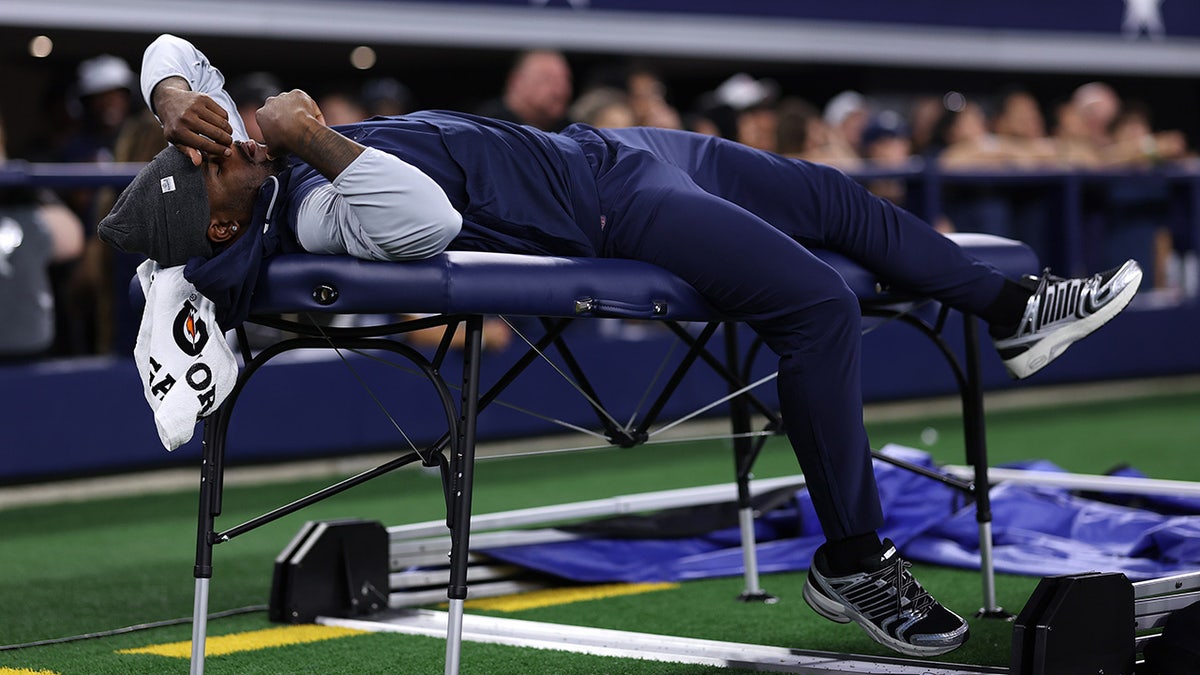Mika Parsons puts on the training table