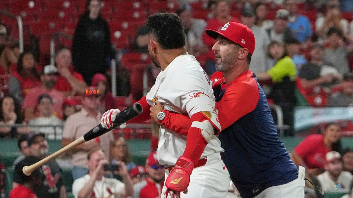 Willson Contreras needs to be held back