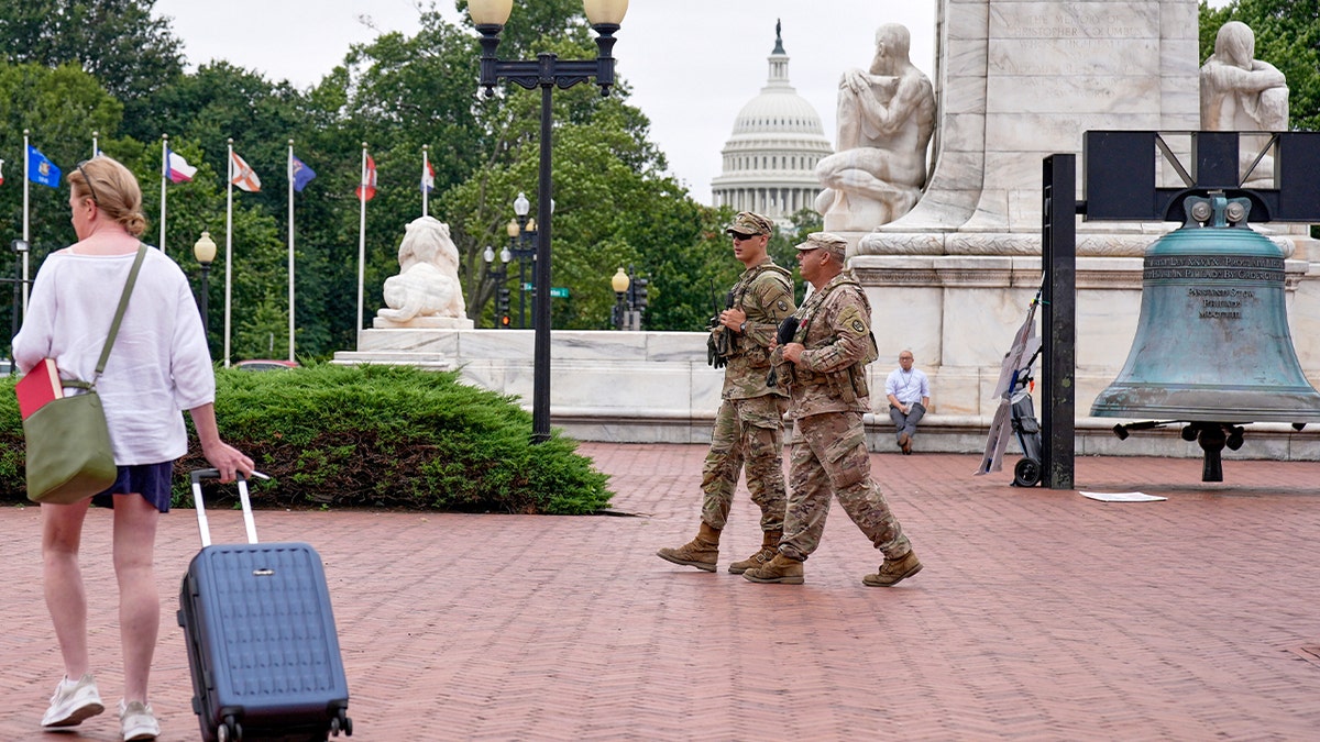 Troops from the National Guard to DC