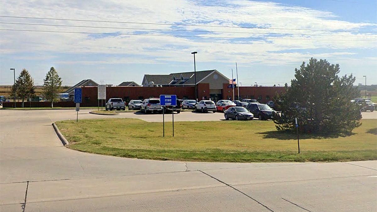 Getting ice in Nebraska will provide hundreds of beds for detainees