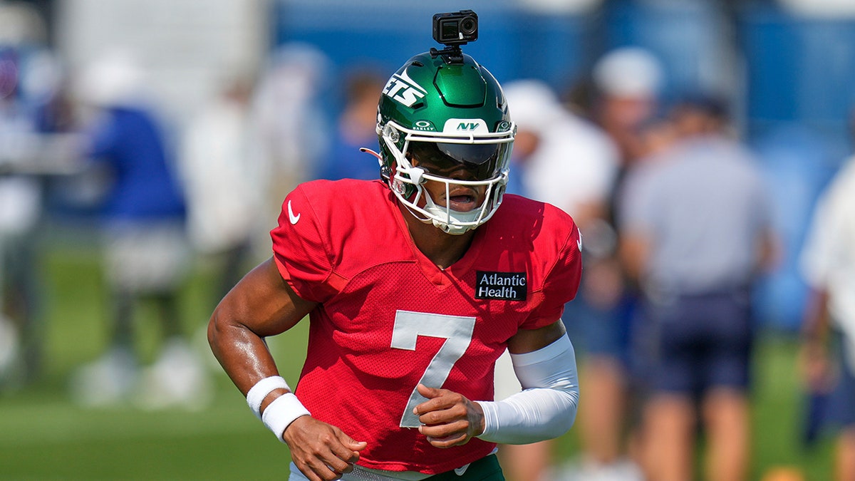 Justin Fields training camp