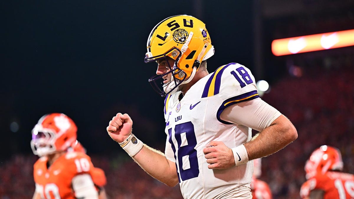Garrett Nussmeier fist pump