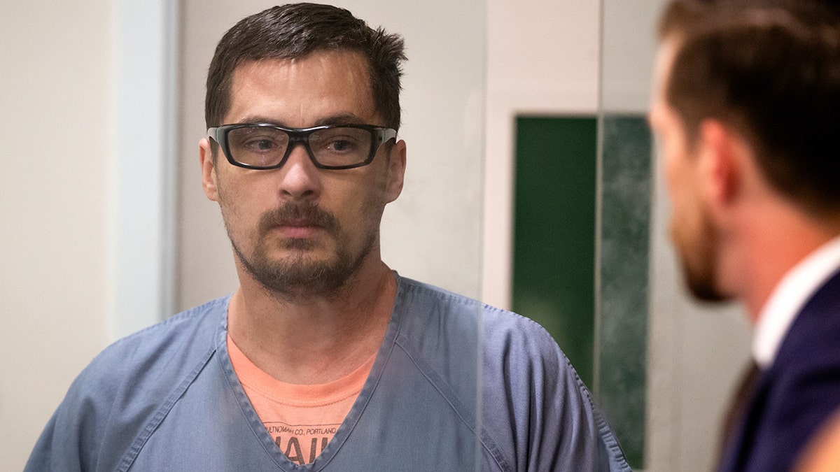 Oregon suspect Jesse Lee Calhoun